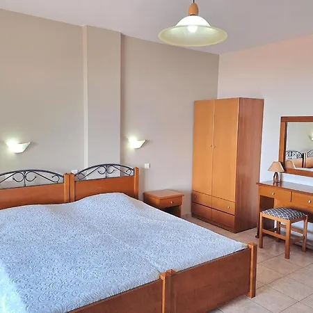 Aparthotel Nikolas 3*