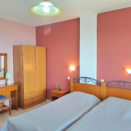 Aparthotel Nikolas Límni