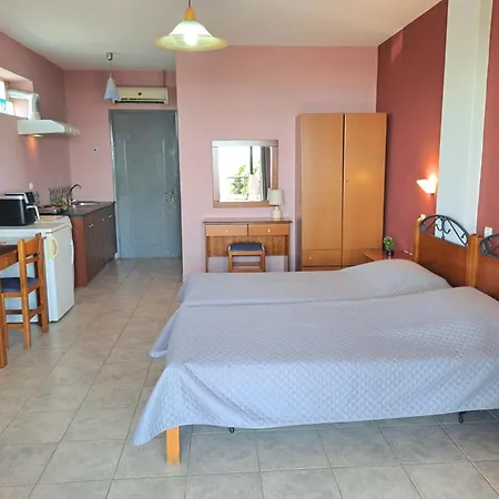 Aparthotel Nikolas Límni