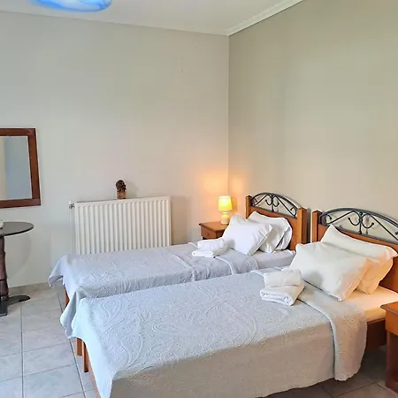 Aparthotel Nikolas Límni