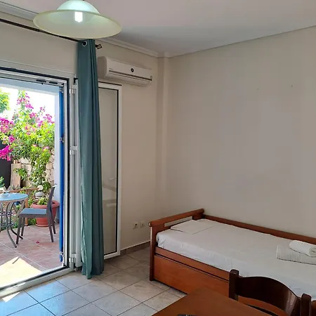 Aparthotel Nikolas 3*