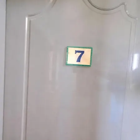 Ξενοδοχείο με διαμερίσματα Nikolas Λίμνη