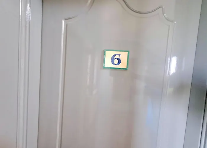 Ξενοδοχείο με διαμερίσματα Nikolas 3*